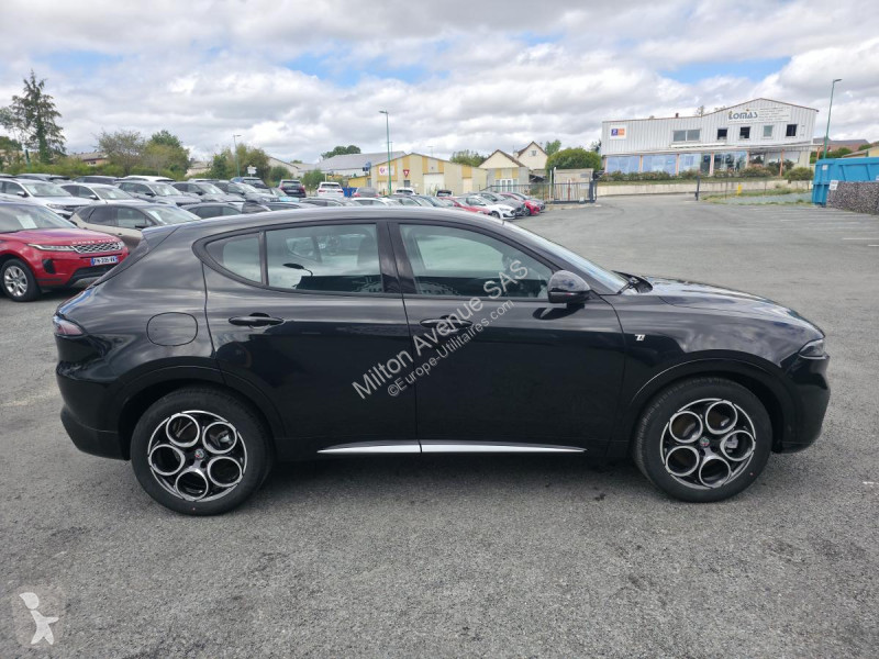 Véhicule utilitaire Alfa-Roméo TONALE 1.5 mHEV...