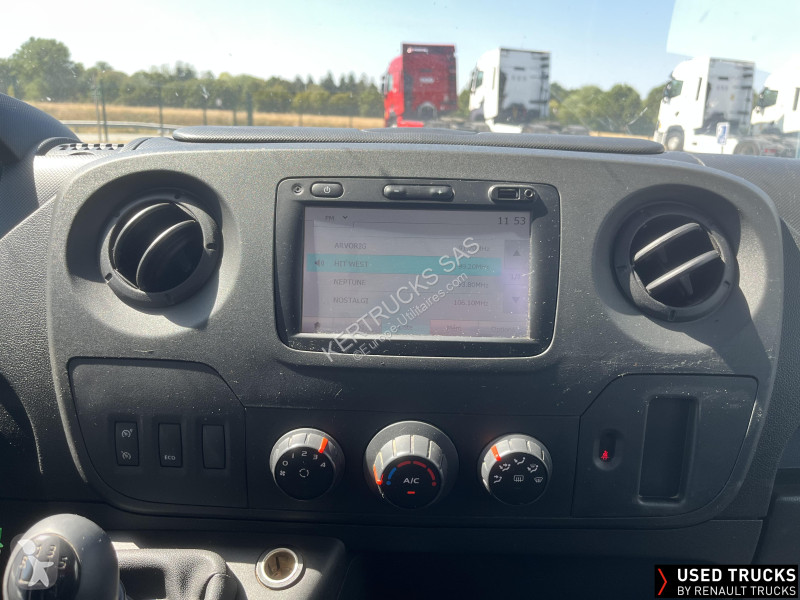 Samochód dostawczy Renault
