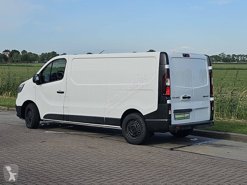 Furgoneta Renault 2.0 DCI L2H1 Navi 150pk!