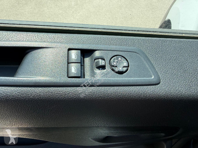 عربة نفعية Peugeot EXPERT 2.0 BLUE HDI 140CV L2H1