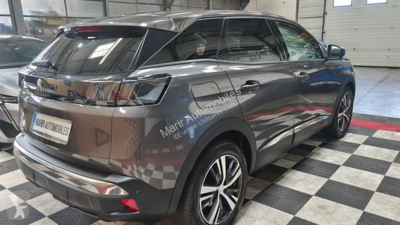 Samochód dostawczy Peugeot
