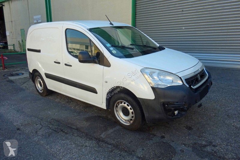 Véhicule utilitaire Peugeot PARTNER 1,6 HDI 99