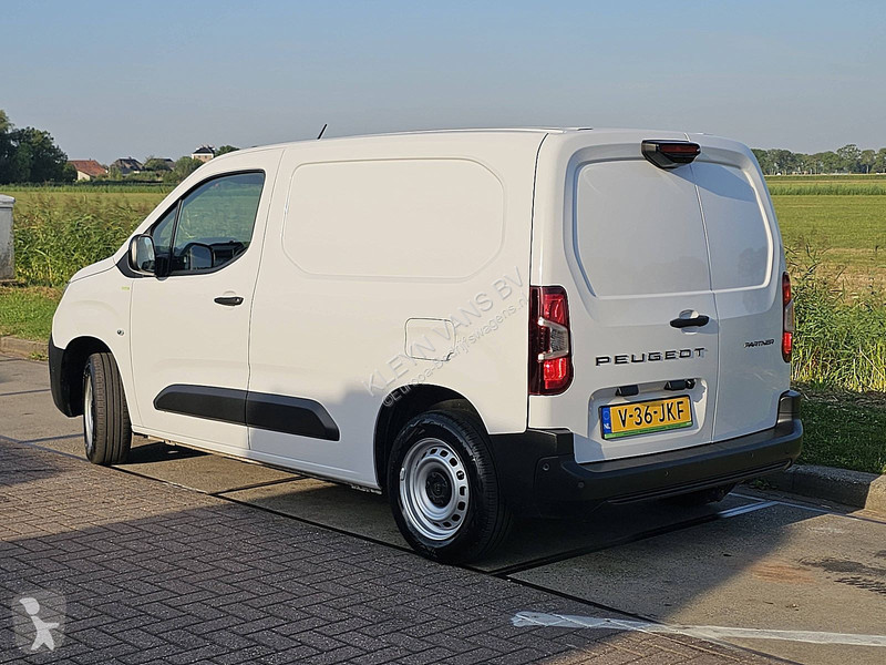 Furgoneta Peugeot 1.5 Facelift Navi 3-Zit