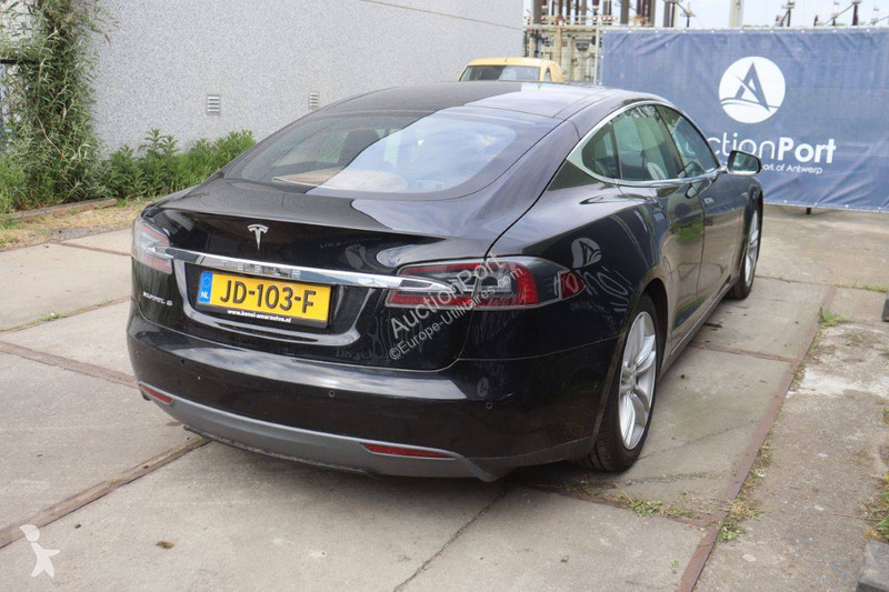 Furgoneta Tesla