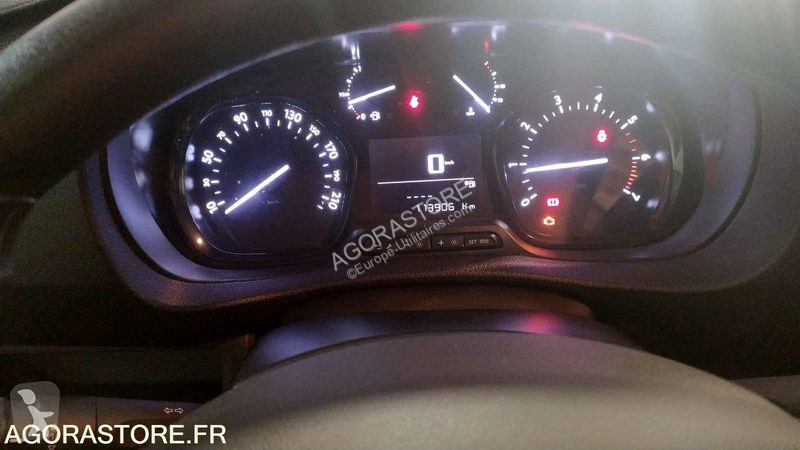 Autoutilitară Opel ZAFIRA