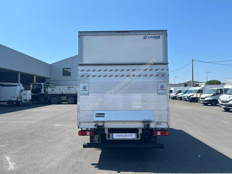 عربة نفعية Iveco 35C16H 3.0 35C16 CAISSE HAYON 3L