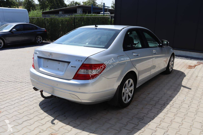 عربة نفعية Mercedes CDI C-Klasse