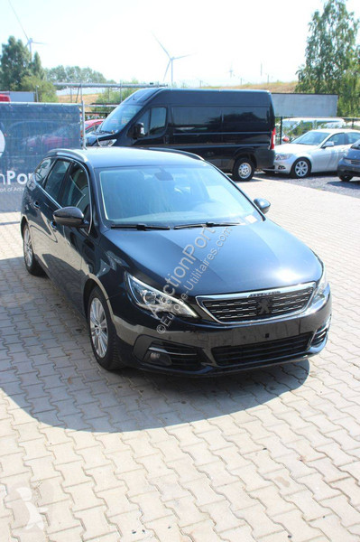 عربة نفعية Peugeot
