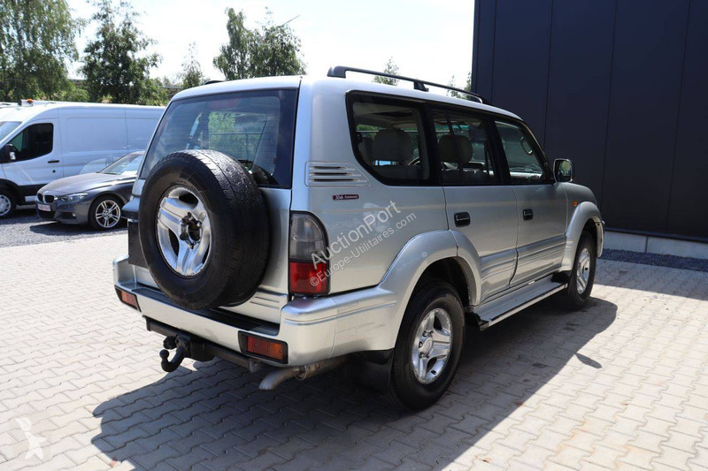 Furgoneta Toyota Prado