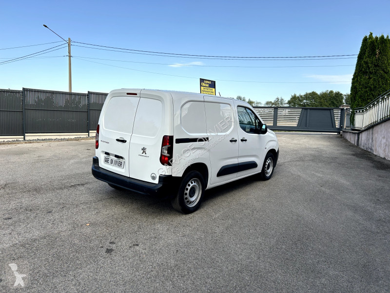 Furgoneta Peugeot Standard 1000KG Bluehdi 100...