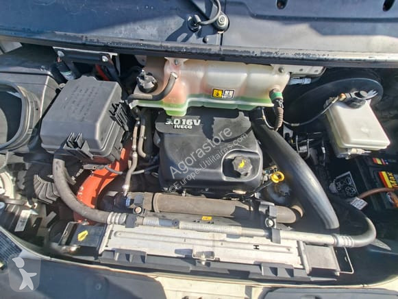Véhicule utilitaire Iveco IVECO DAILY 3.0 16V