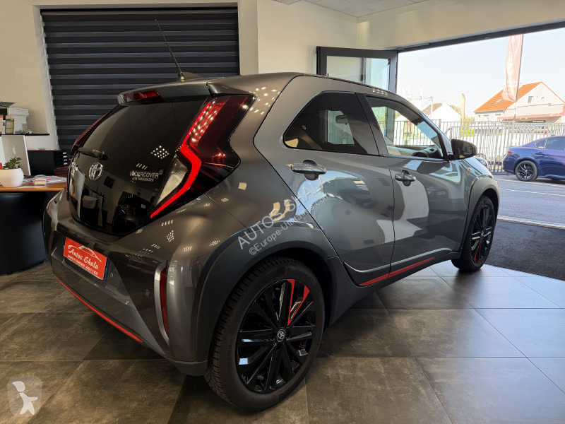 عربة نفعية Toyota AYGO X 1.0 VVT-I 72CH...