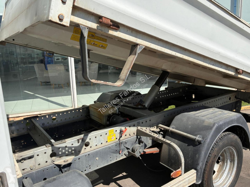 Furgoneta Iveco  35C16 3.0 CAJA BASCULANTE