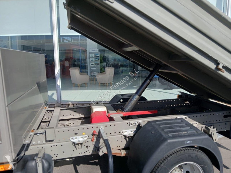 Furgoneta Iveco  35C12 CAJA BASCULANTE