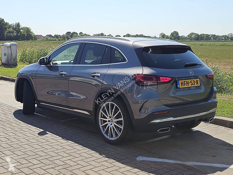 عربة نفعية Mercedes 4Matic AMG Line GLA