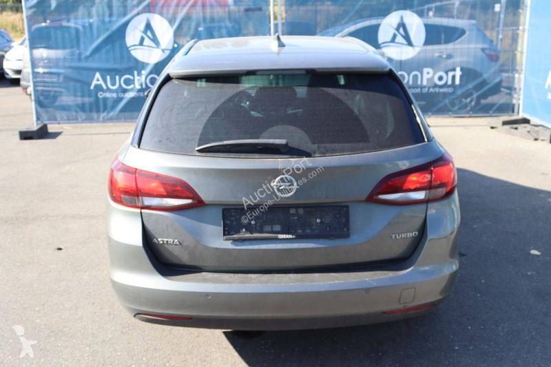 Samochód dostawczy Opel Turbo