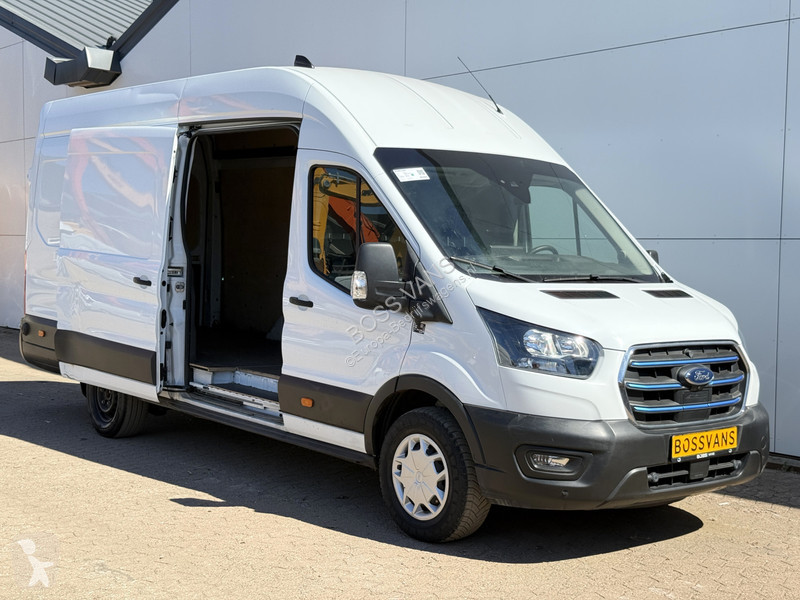 Véhicule utilitaire Ford 68kWh 184PK L4H3...