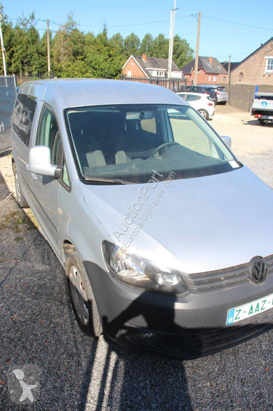 Furgoneta Volkswagen Kombi Maxi