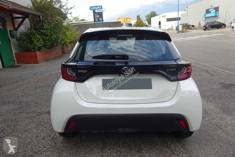 Furgoneta Toyota YARIS 1,5 VVTI HYBRID 92 BVA