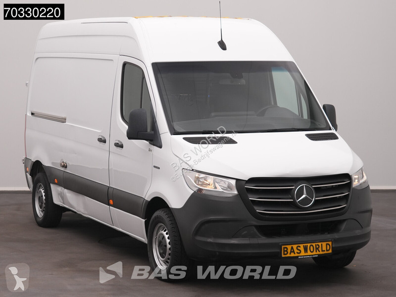 Véhicule utilitaire Mercedes L2H2 100%...