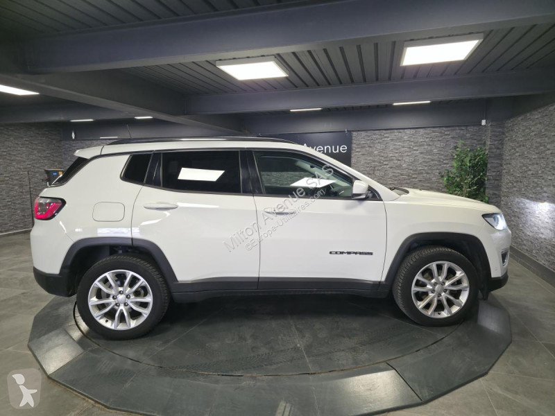 Véhicule utilitaire Jeep 1.3 GSE T4 130 4x2...