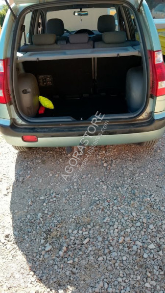 Hyundai MATRIX van
