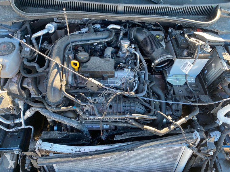Furgoneta Volkswagen VI 1.0 TSi 95 Life plus /...