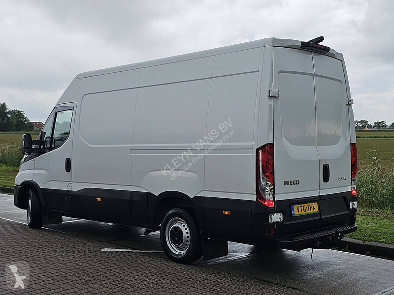 Furgoneta Iveco 35 S