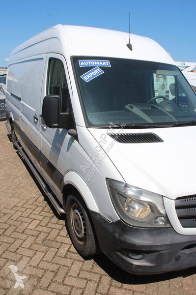 Véhicule utilitaire Mercedes