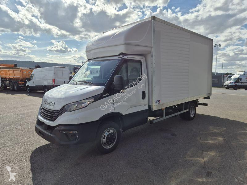 Véhicule utilitaire Iveco 35-180 HI-MATIC...