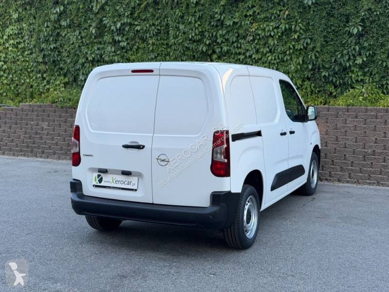 Véhicule utilitaire Opel 1.5 CDTi 100HP 3L