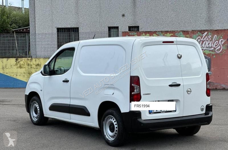 Véhicule utilitaire Opel Сombo