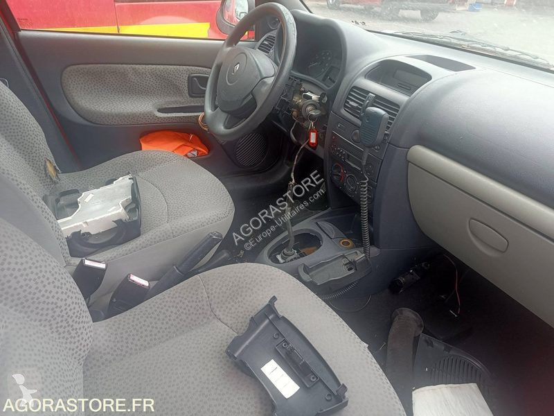 Véhicule utilitaire Renault CLIO