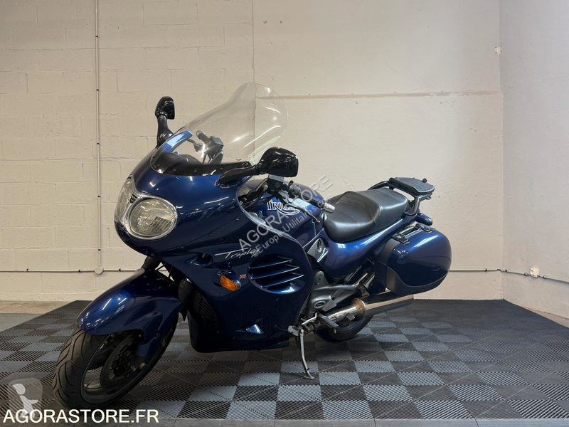 Furgoneta Triumph TROP 900