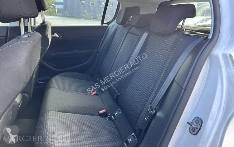Véhicule utilitaire Peugeot