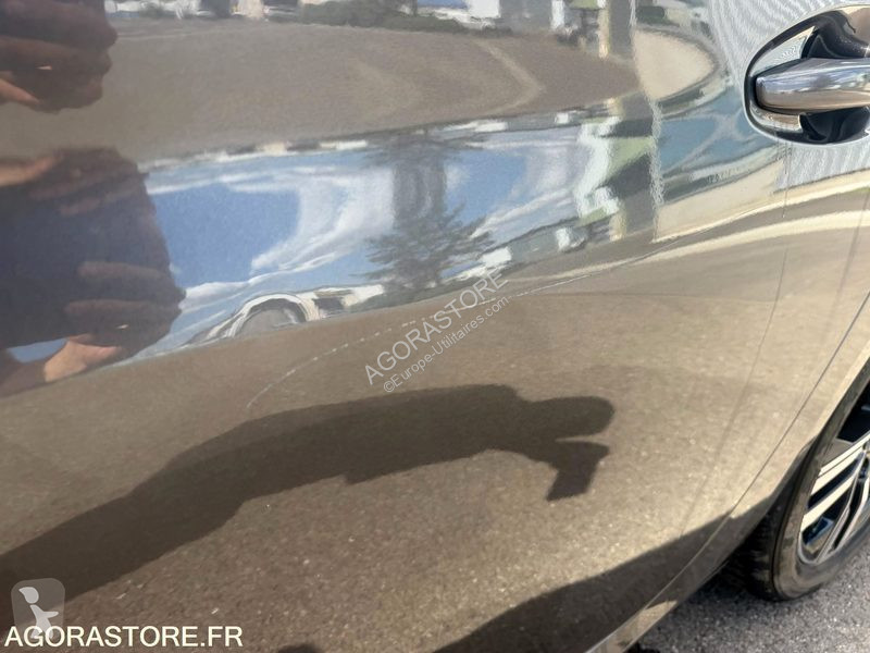 Véhicule utilitaire Peugeot 208