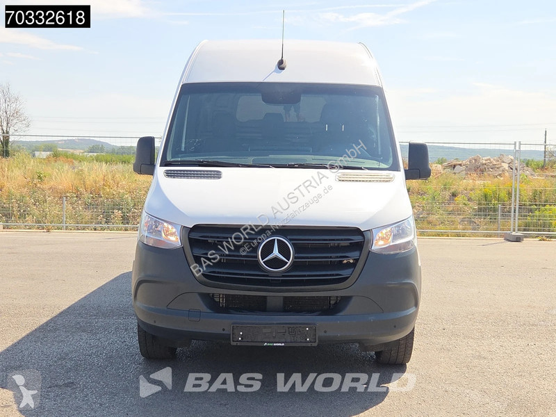 Véhicule utilitaire Mercedes 317 CDI Automatik...