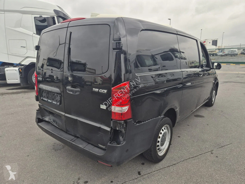 Véhicule utilitaire Mercedes Vito