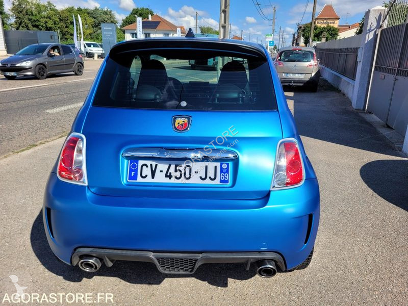 Véhicule utilitaire Fiat 500