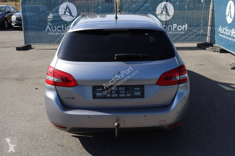 Véhicule utilitaire Peugeot