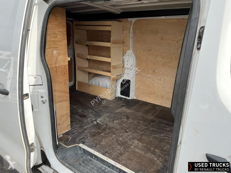 Véhicule utilitaire Peugeot