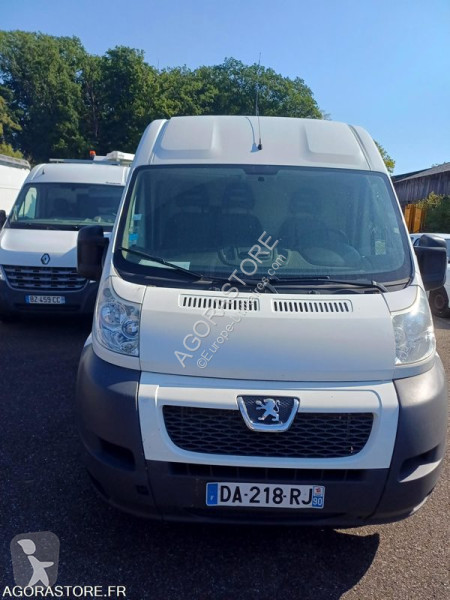 Véhicule utilitaire Peugeot BOXER