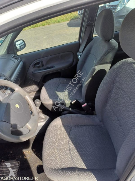 Véhicule utilitaire Renault CLIO