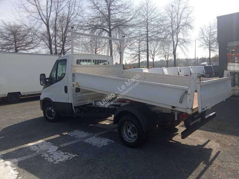 Véhicule utilitaire Iveco