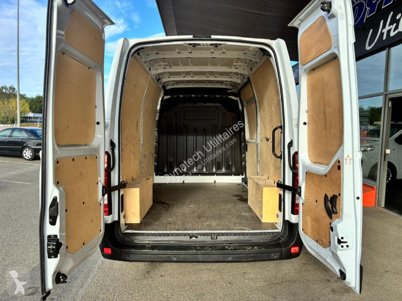 Véhicule utilitaire Renault CONFORT