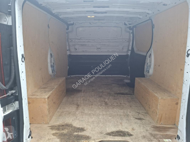 Véhicule utilitaire Nissan FGN L1H1 2.0 DCI 120...