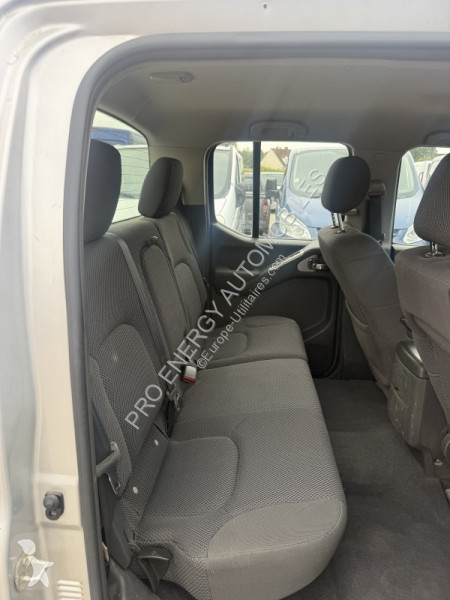 Véhicule utilitaire Nissan NAVARA 2.5 DCI 174CH...