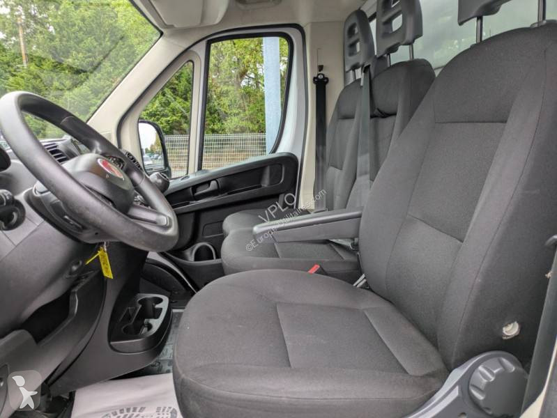Лекотоварен автомобил Fiat 2.2L 140 CV