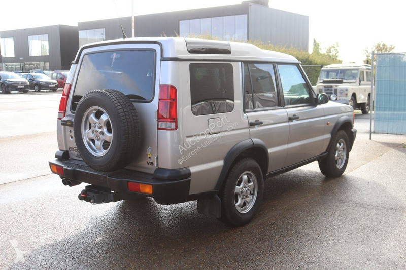 Véhicule utilitaire Land Rover V8