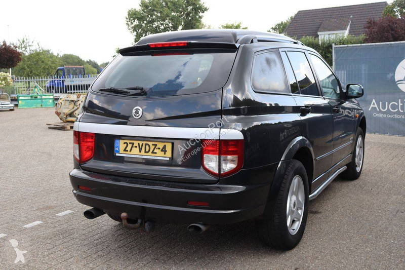 Véhicule utilitaire Ssangyong M200 2WD AUT. HR